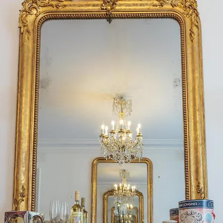 Luxury Champs Elysees Apartment