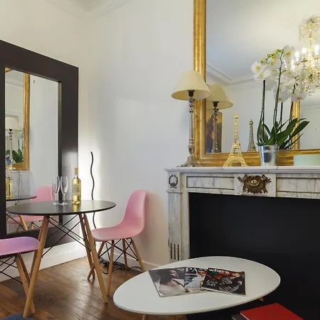 Luxury Champs Elysees Apartment *